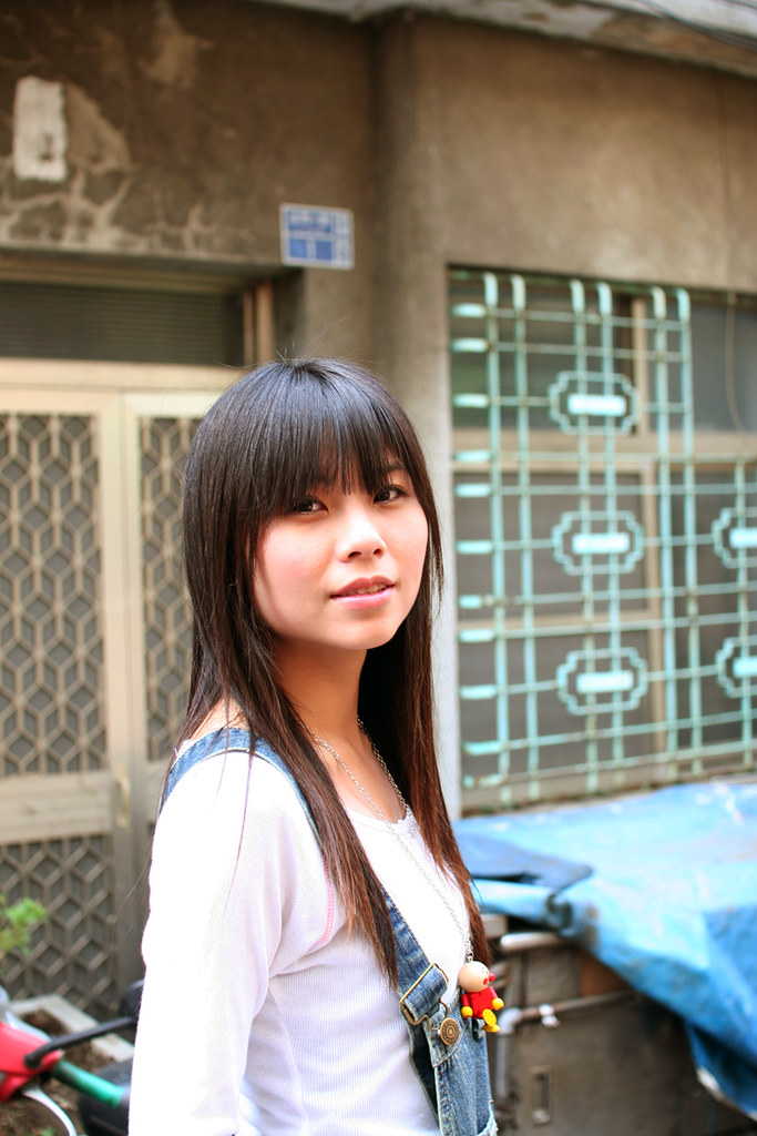 coca 在新崛江街拍 Photo by Toomore