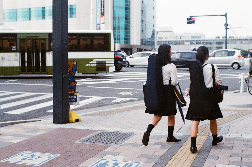 広島 Hiroshima 2015/08/30 從車站走去住宿的路上。  Nikon FM2 / 50mm Kodak UltraMax ISO400 Photo by Toomore
