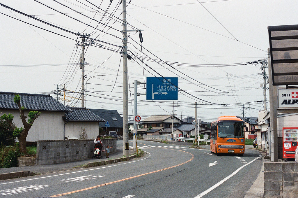 新宮漁港 Fukuoka 2015/09/02 從新宮車站走到漁港，一開始走的時候還走錯方向，走了一大段才發現，因為我走路太快了。  Nikon FM2 / 50mm Kodak UltraMax ISO400 Photo by Toomore
